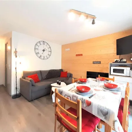 Apartment T3 6 Pers A St-lary-soulan Avec Balcon, Wifi Et Parking - Fr-1-457-318 *
