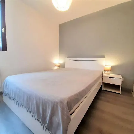 T3 6 Pers A St-lary-soulan Avec Balcon, Wifi Et Parking - Fr-1-457-318 Apartment