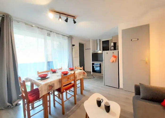 Apartment T3 6 Pers A St-lary-soulan Avec Balcon, Wifi Et Parking - Fr-1-457-318 Vignec