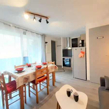 Apartment T3 6 Pers A St-lary-soulan Avec Balcon, Wifi Et Parking - Fr-1-457-318 Vignec