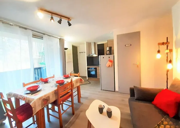 T3 6 Pers A St-lary-soulan Avec Balcon, Wifi Et Parking - Fr-1-457-318 * 维格奈科